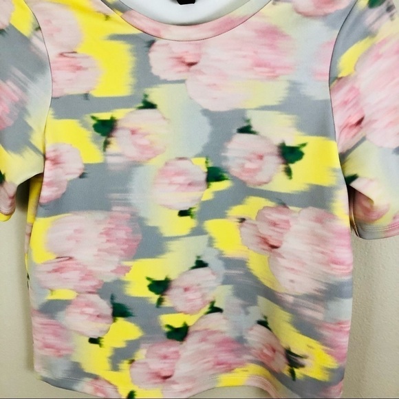 TOPSHOP bright blurred floral short sleeve top women’s size 2 small, excellent - Picture 3 of 6